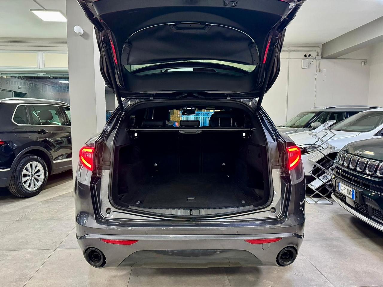 Alfa Stelvio 2.2 TD 210CV AT8 Q4 Veloce 2021