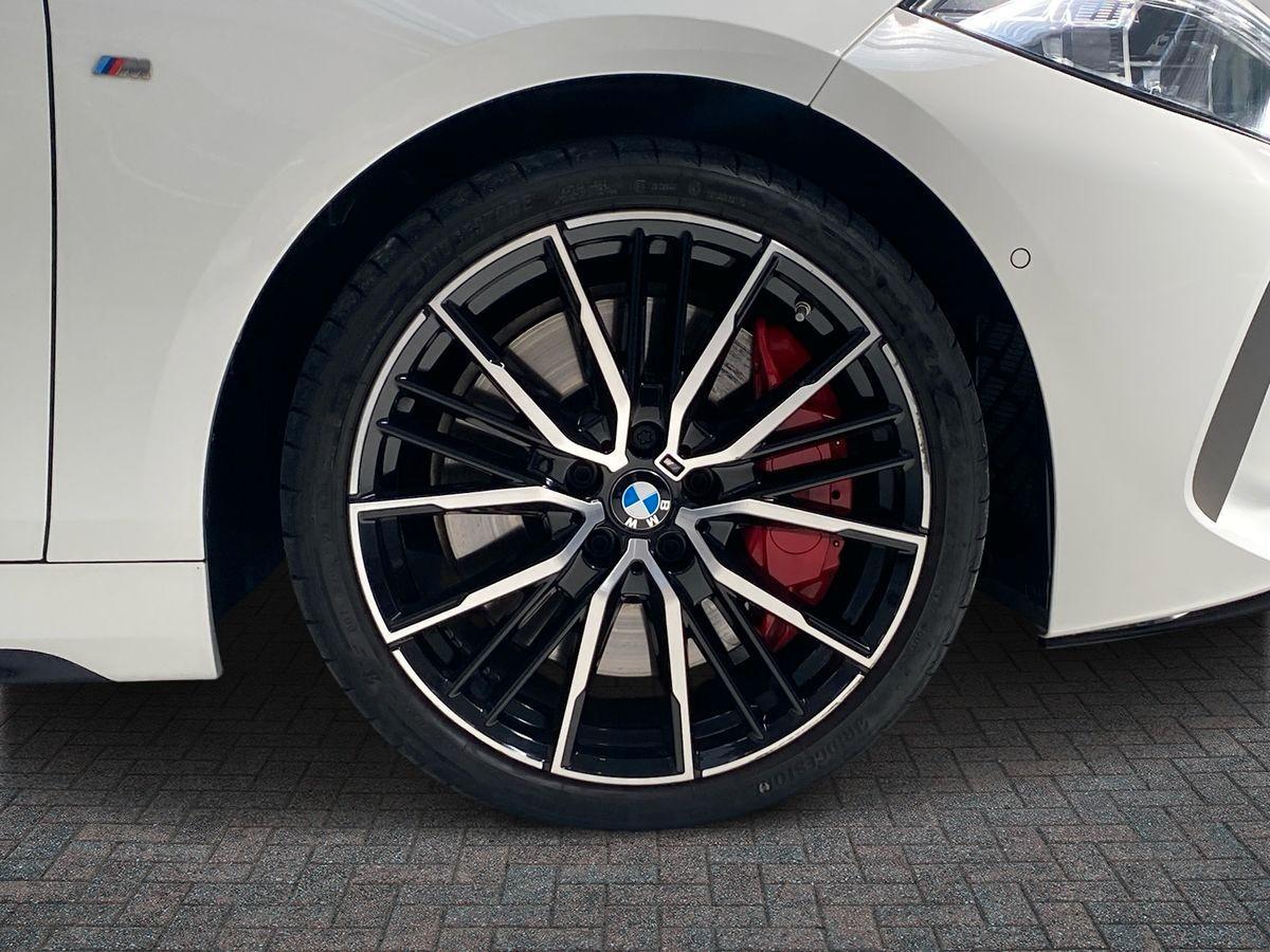 BMW Serie 1 F40 - M 135i xdrive auto