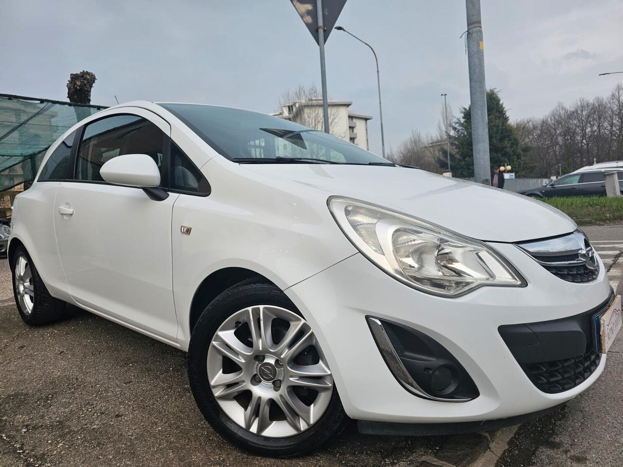Opel Corsa 1.2 86cv Edition 3PT*Clima*Euro5*Neop*