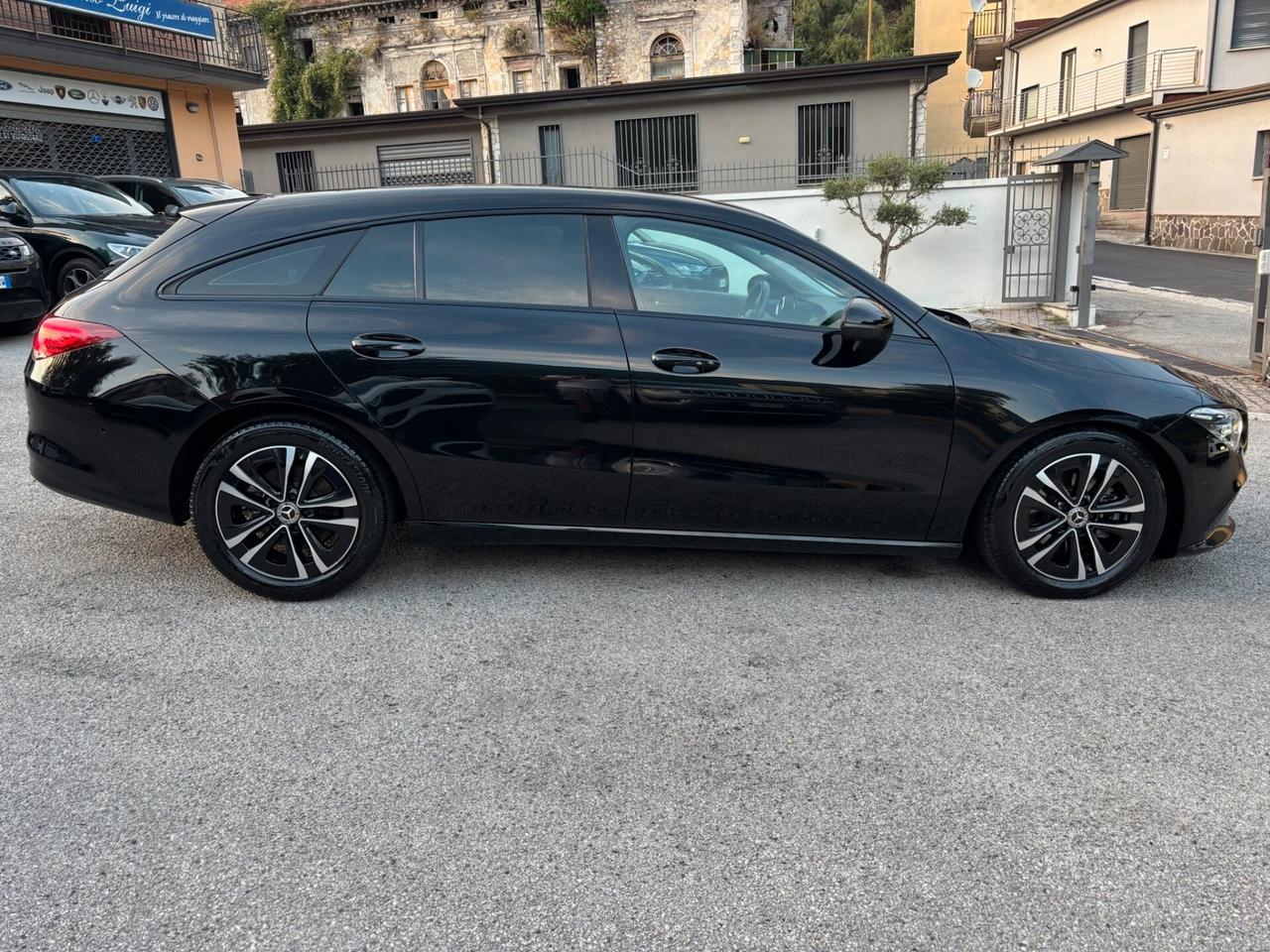 Mercedes-benz CLA 180 d Automatic Shooting Brake Sport FULL MATRIX- MULTIBREAM- MY 23