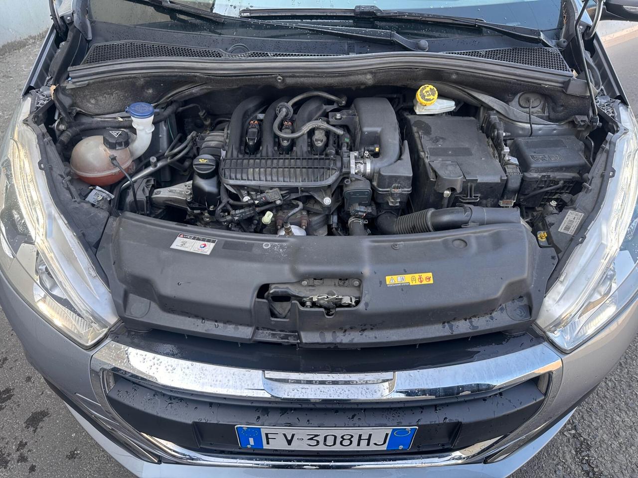 Peugeot 208 PureTech 82 5 porte Allure