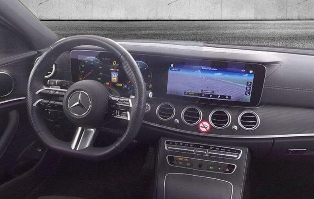 MERCEDES-BENZ E 220 d S.W. Auto Premium