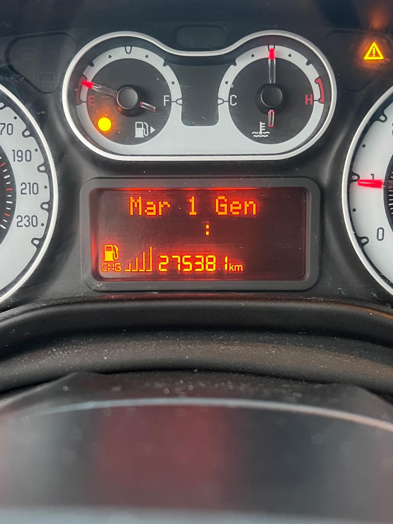 Fiat 500L Living 0.9 TwinAir Turbo Natural Power Lounge