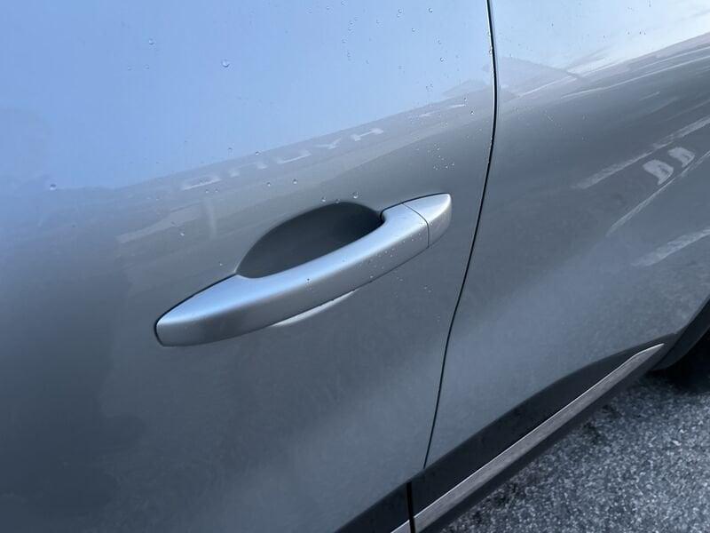 Renault Captur II 2019 1.6 E-Tech phev Intens 160cv auto my21