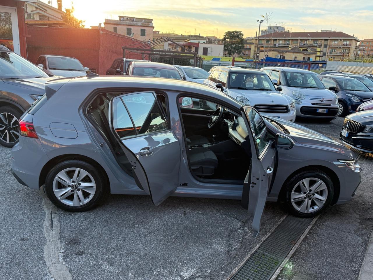 Golf 1.0 eTSI EVO- Life-unipro -garanzia-rate