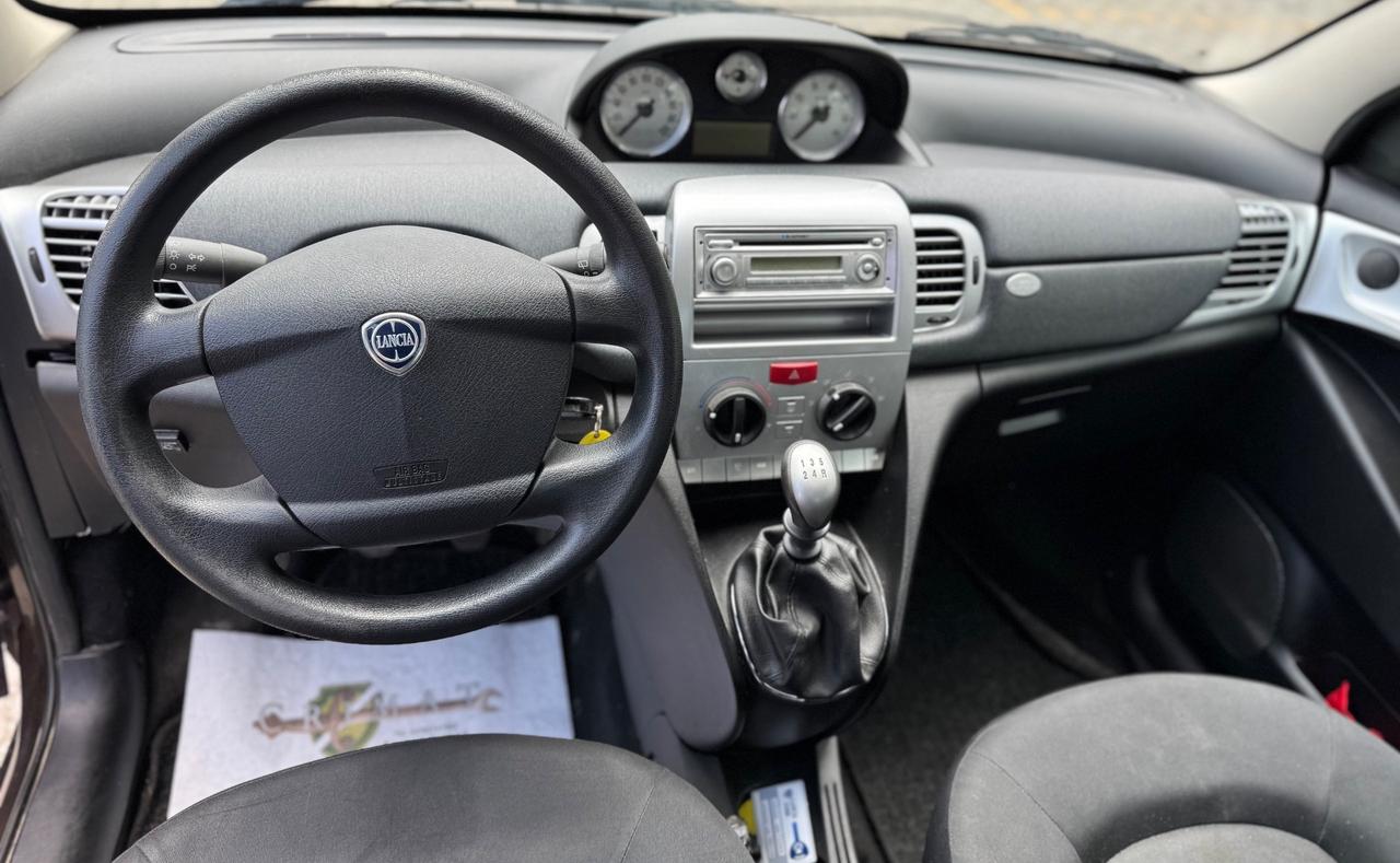 Lancia Ypsilon 1.2 69 CV 5 porte GPL Ecochic Platinum