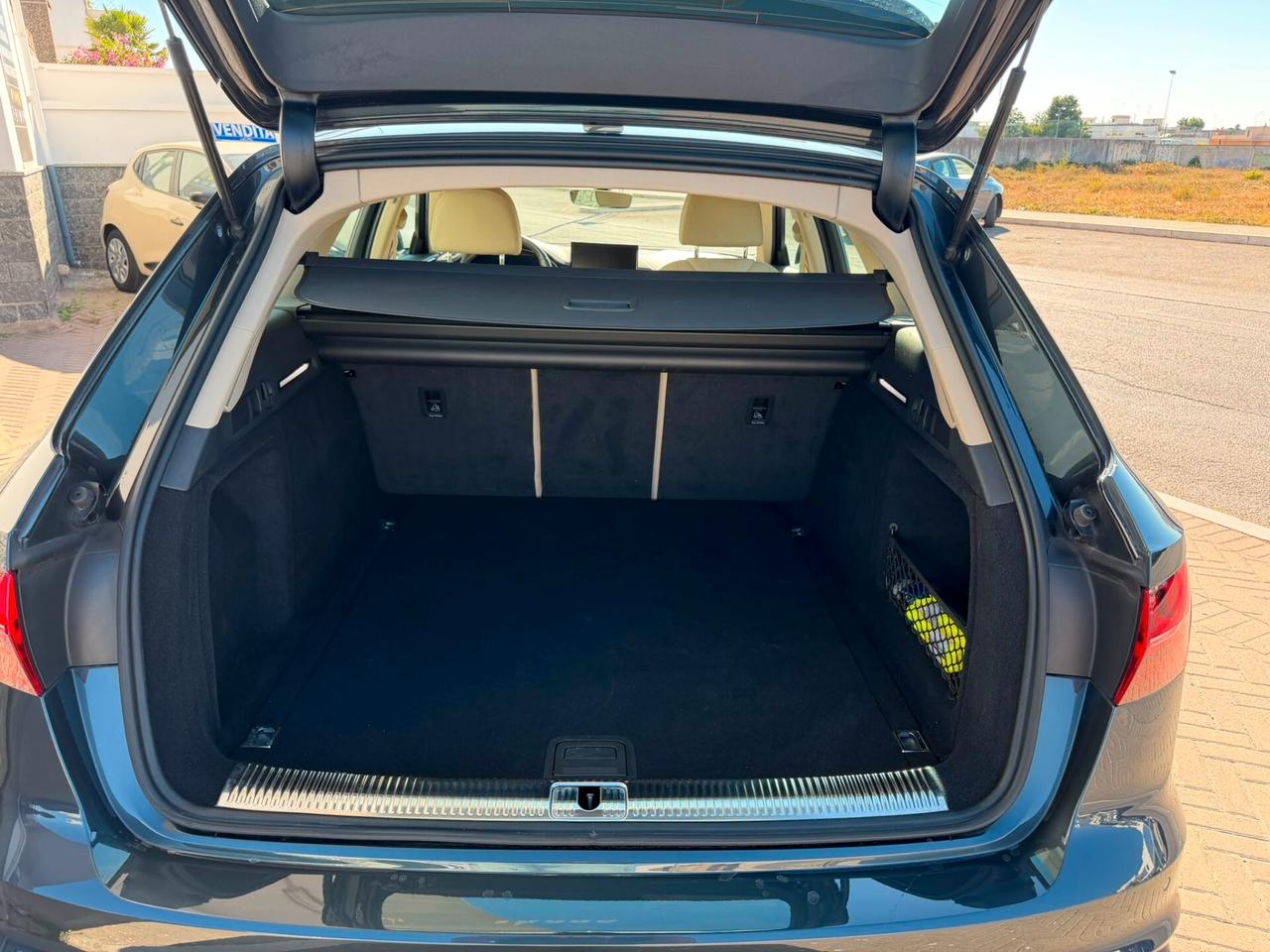 Audi A4 Avant 30 TDI/136 CV S tronic