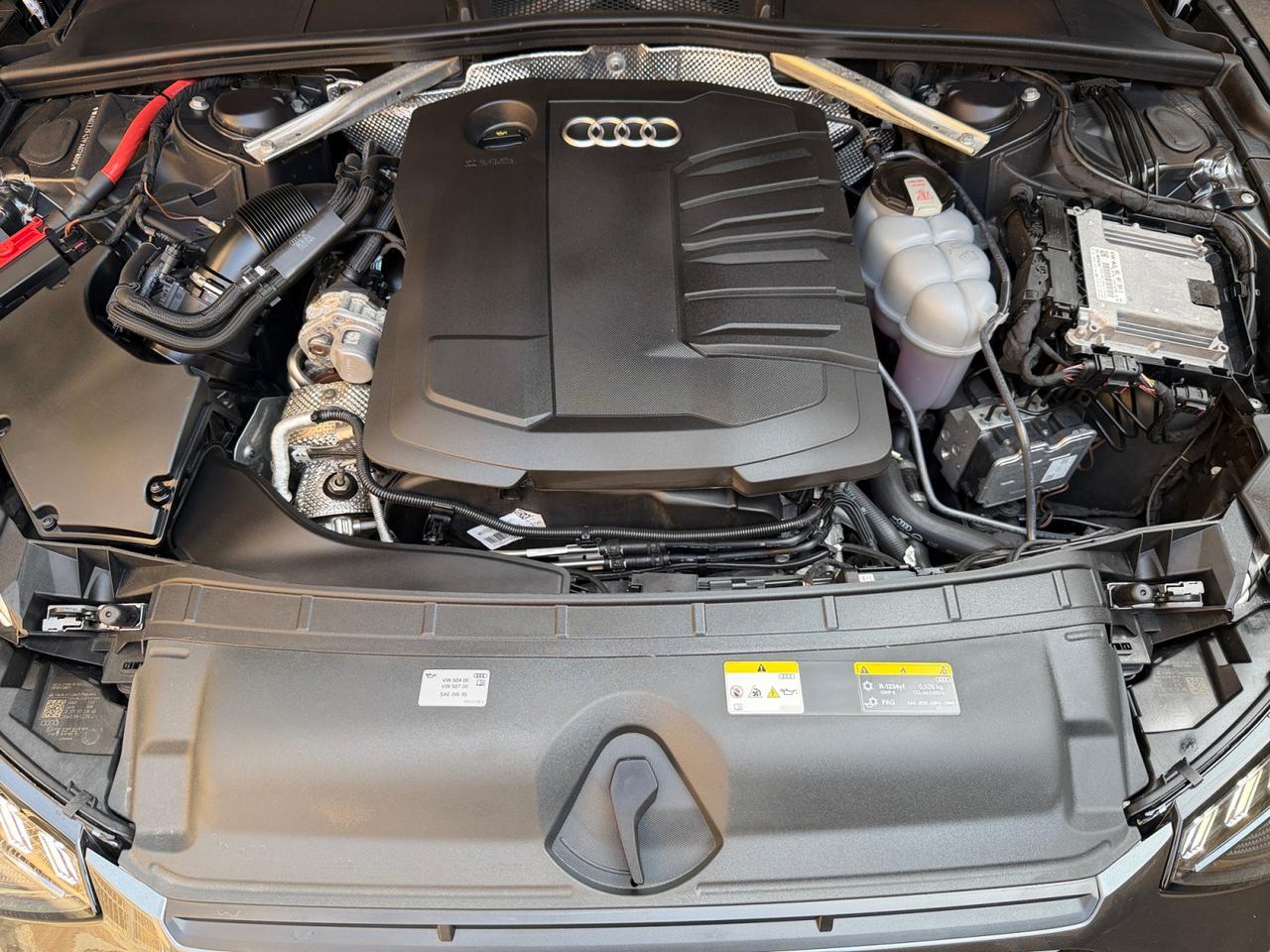 Audi A4 Avant 40 2.0 tdi mhev S line edition quattro 204cv s-tronic FARI MATRIX