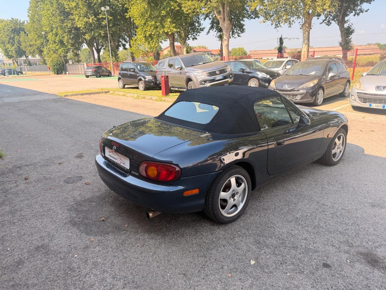 Mazda MX-5 1.6i 16V cat