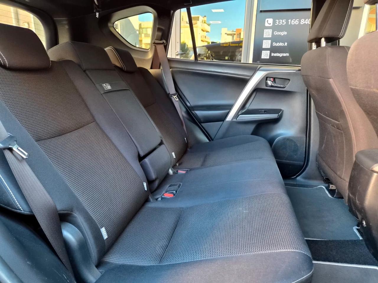 Toyota RAV 4 RAV4 2.5 Hybrid 2WD Lounge