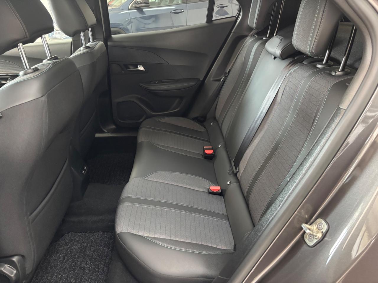 Peugeot 2008 BlueHDi 110 S&S Allure Pack