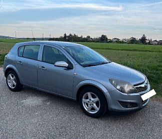 Opel Astra - Fino a 2 anni di garanzia