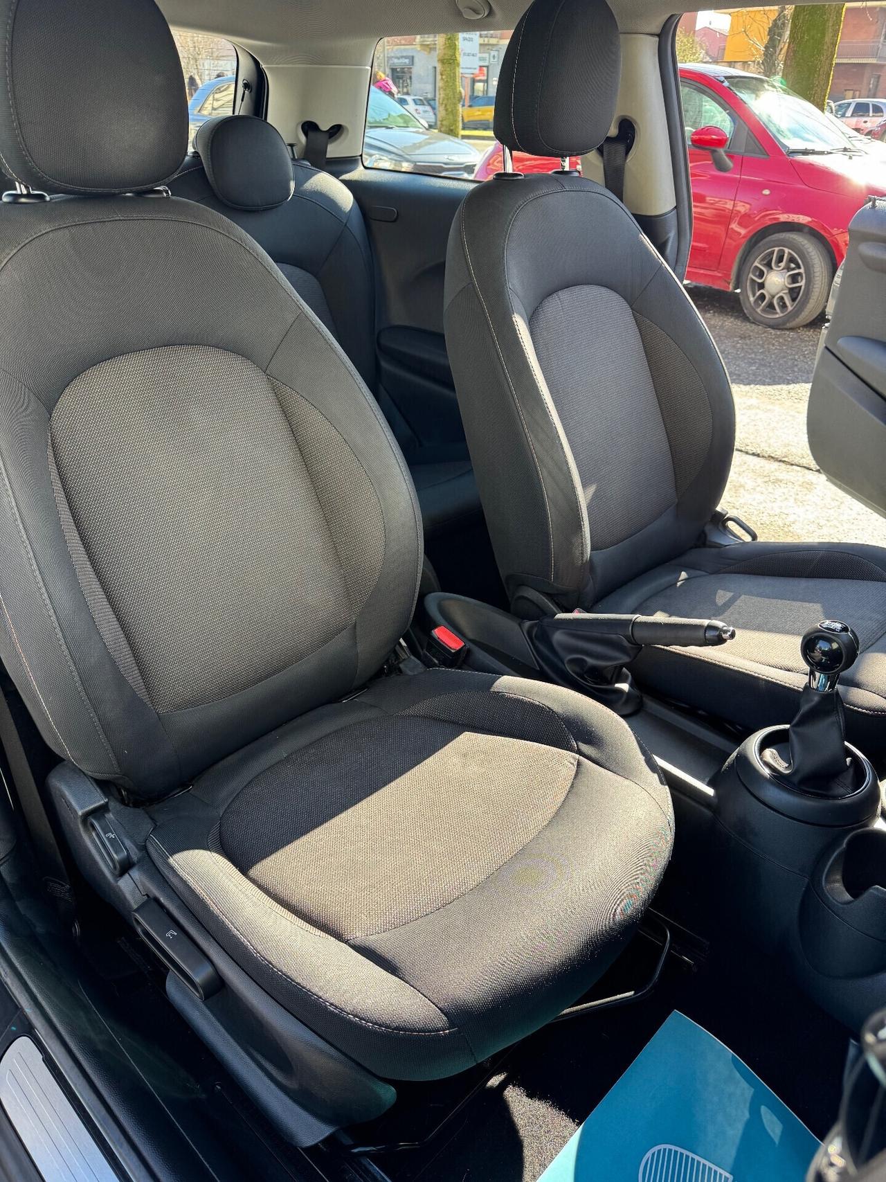 Mini One First 1.2 75 cv neopatentati