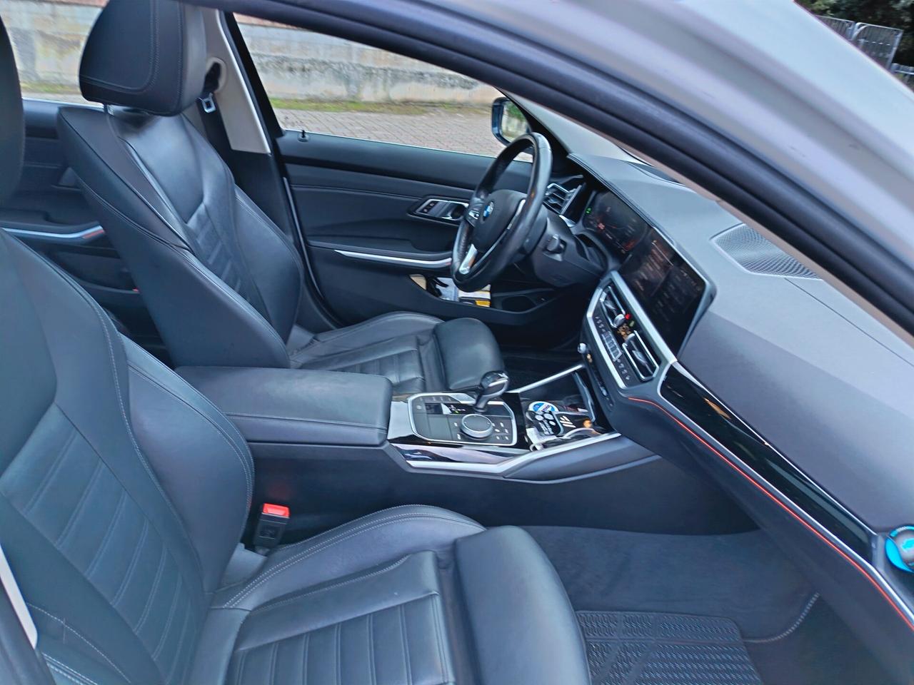 Bmw 320 320d xDrive Touring Luxury