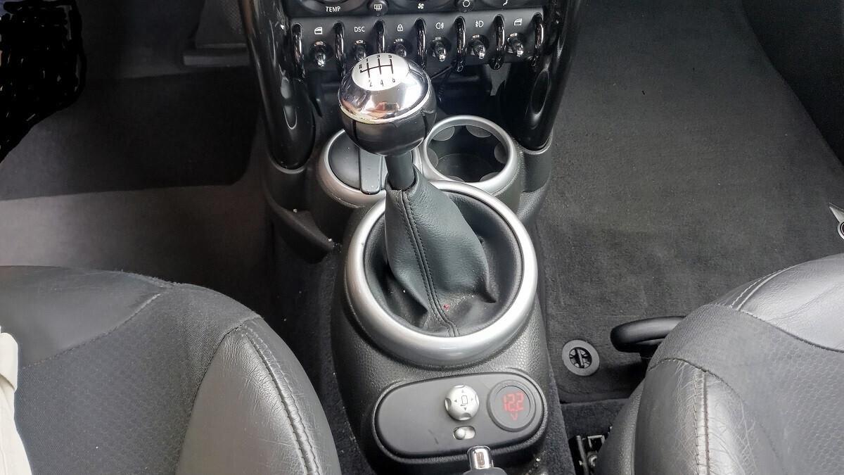 Mini Cooper 1.4 d -