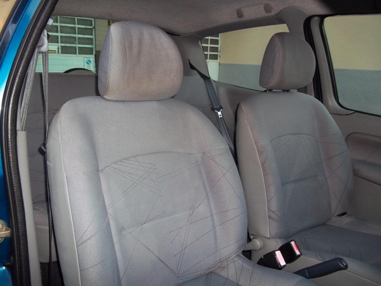 Renault Clio Authentique 1.2 8v 3p 126.300km ok neopatentati