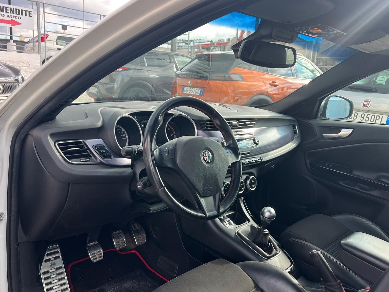 Alfa Romeo Giulietta 2.0 JTDm-2 140 CV Distinctive