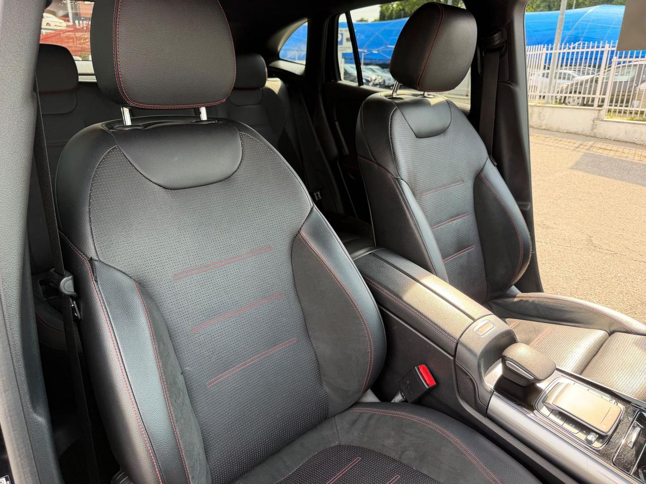 Mercedes-Benz GLA 200 D Premium Red Edition #11451