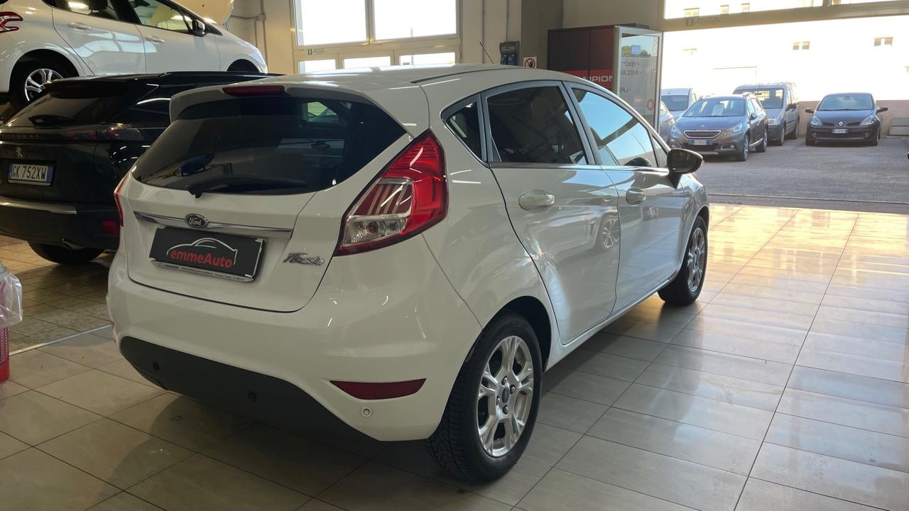Ford Fiesta 1.5 TDCi 75CV 5 porte Titanium