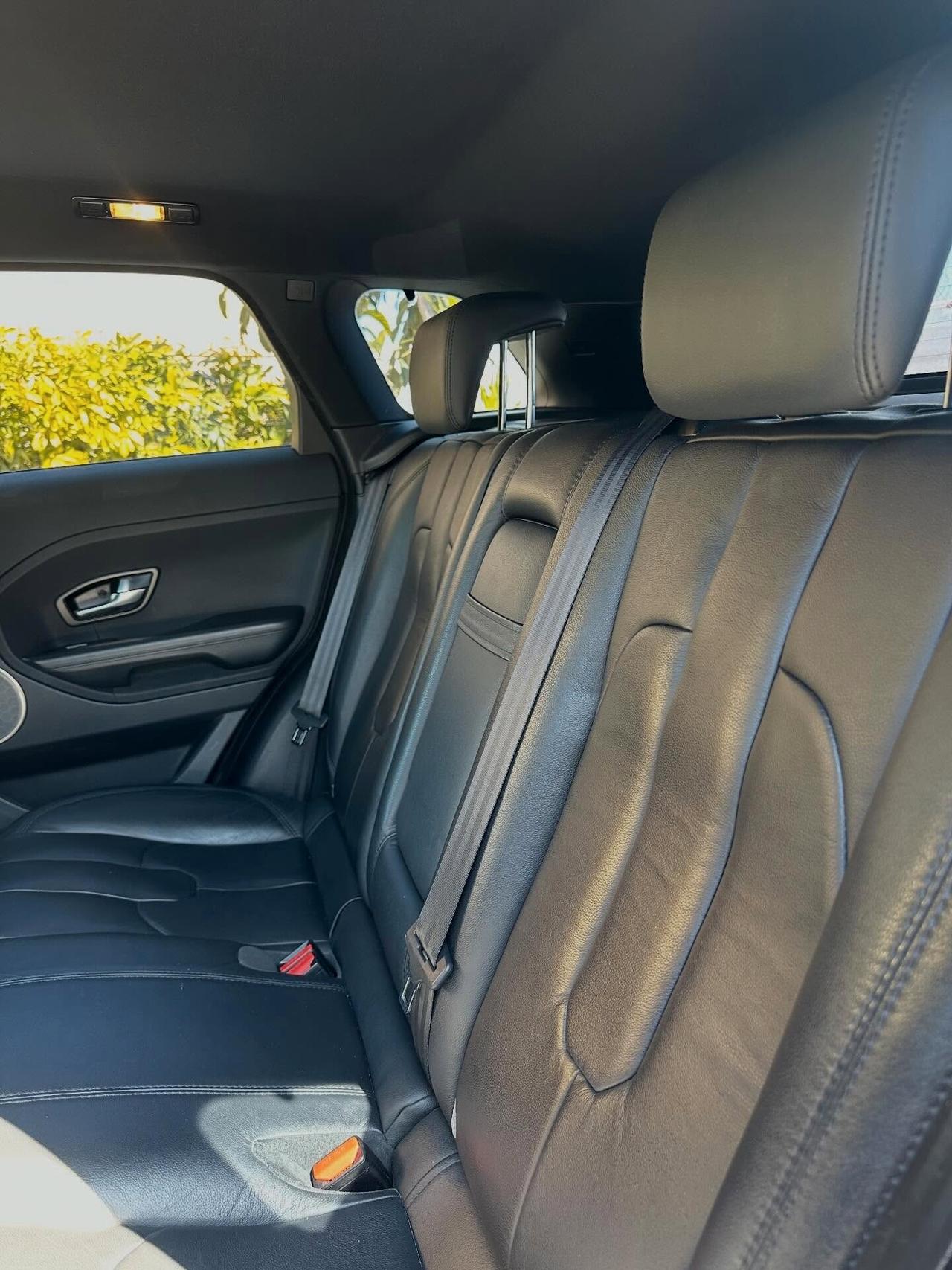 Land Rover Range Evoque 2.2 TD4 5p. Prestige