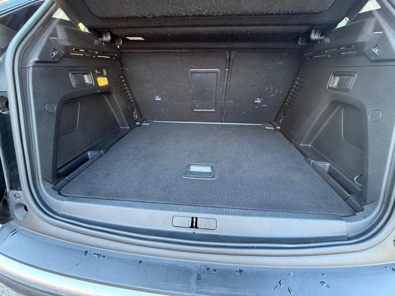 Peugeot 3008 BlueHDi 130 S&S EAT8 Allure