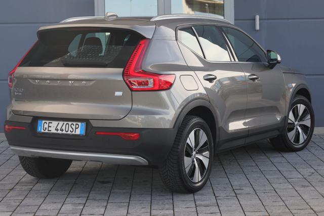 VOLVO XC40 T4 Recharge Plug-in Hybrid Inscription Expression