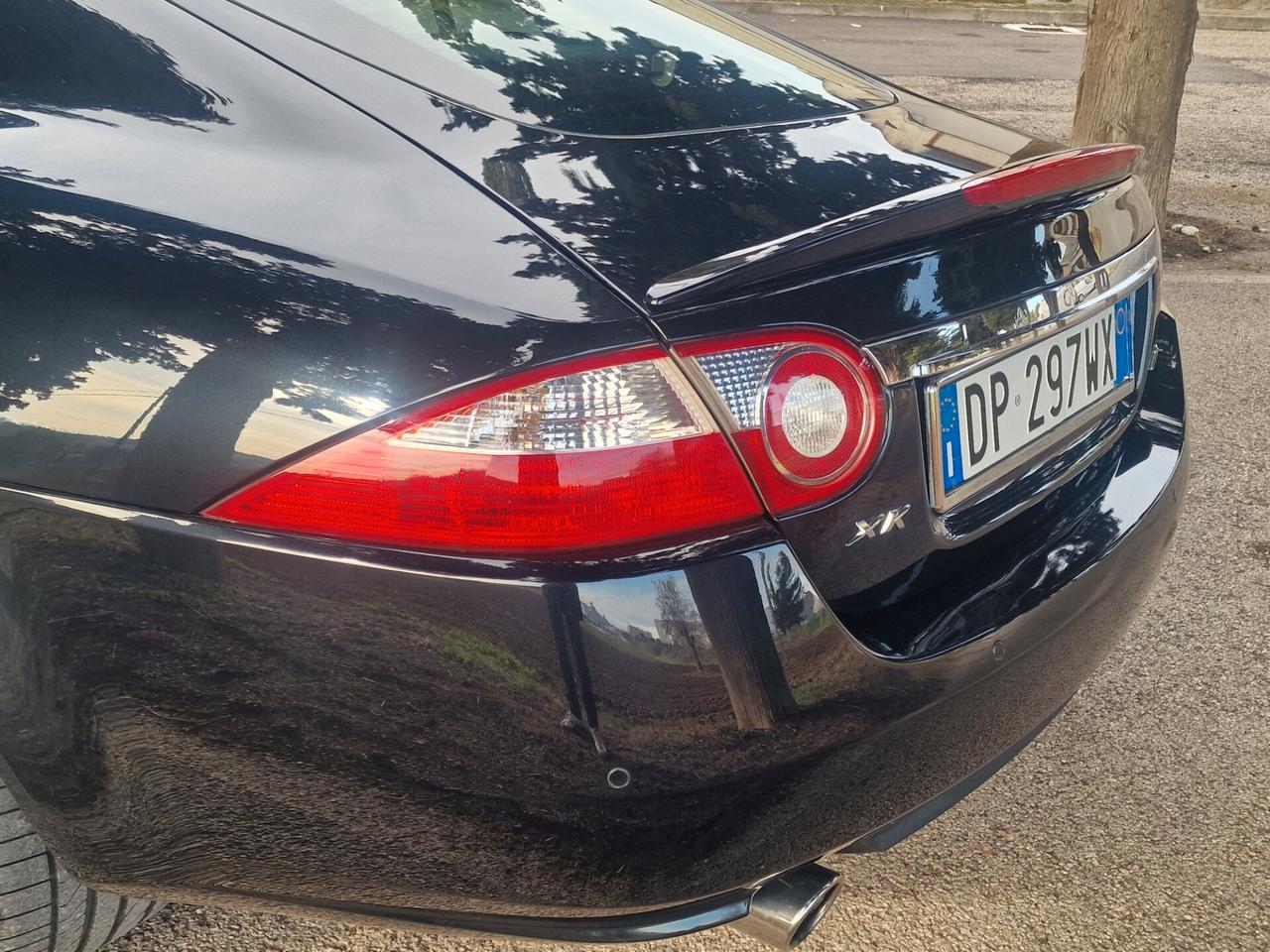Jaguar XK 4.2 V8 Coupé - Solo 38.000 km !!!