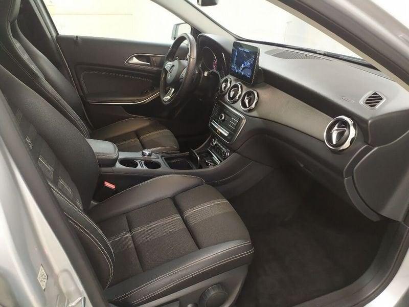 Mercedes-Benz GLA 200 d Premium 4matic auto