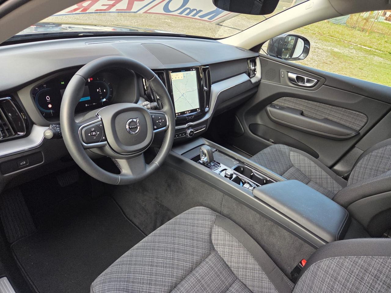 Volvo XC 60 B4 D AWD automatico Ultimate Dark