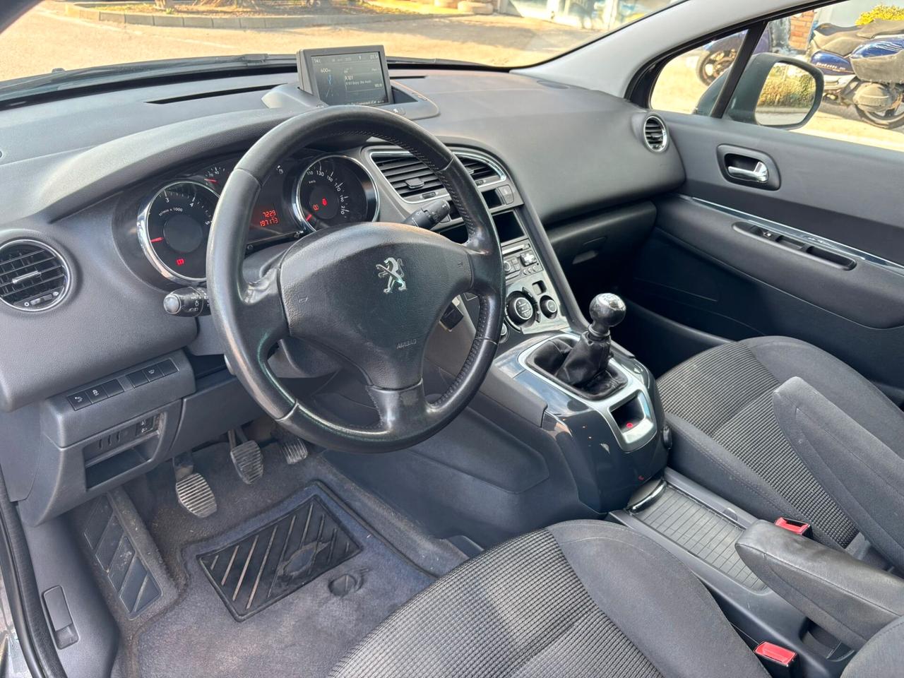 Peugeot 5008 BlueHDi 120 S&S Business 7 Posti