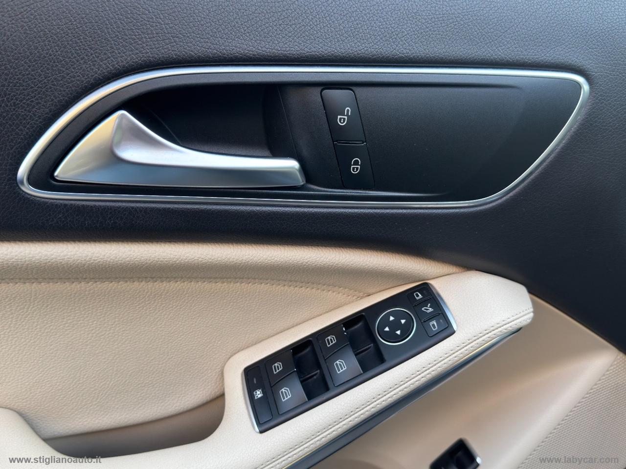 MERCEDES-BENZ GLA 200 d Automatic Sport TETTO PELLE TELEC POST