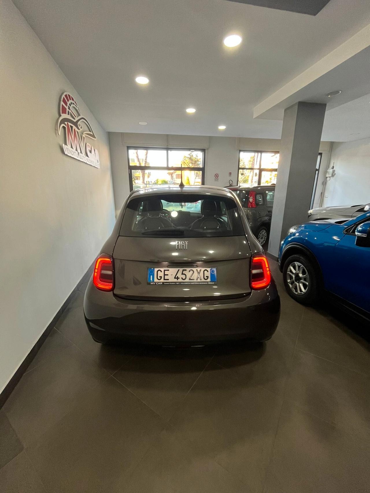 Fiat 500 500e Berlina 42 kWh Icon