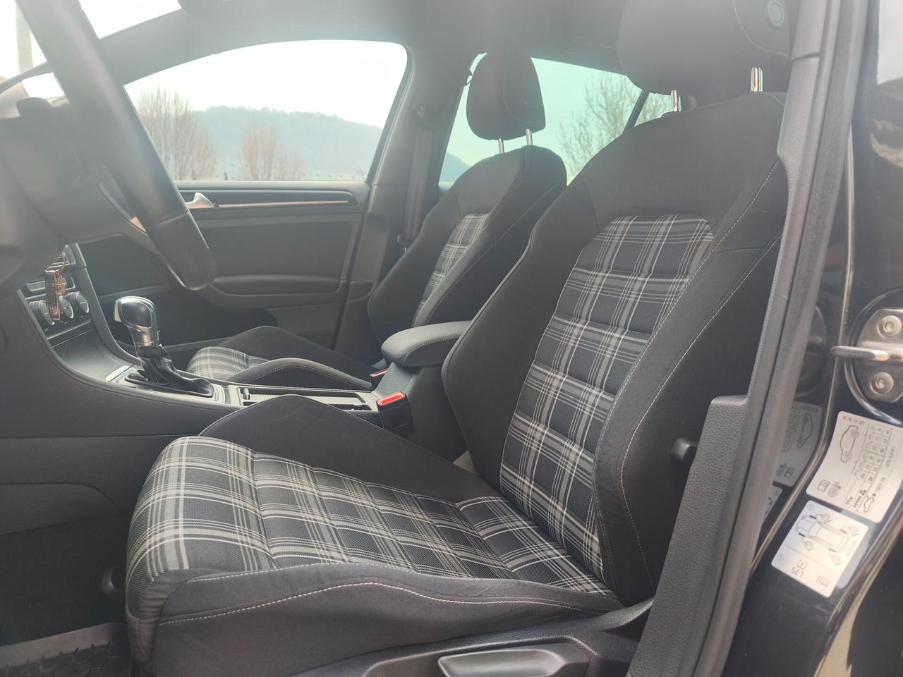 Volkswagen Golf GTD 2.0 TDI DSG 5p. BlueMotion Technology