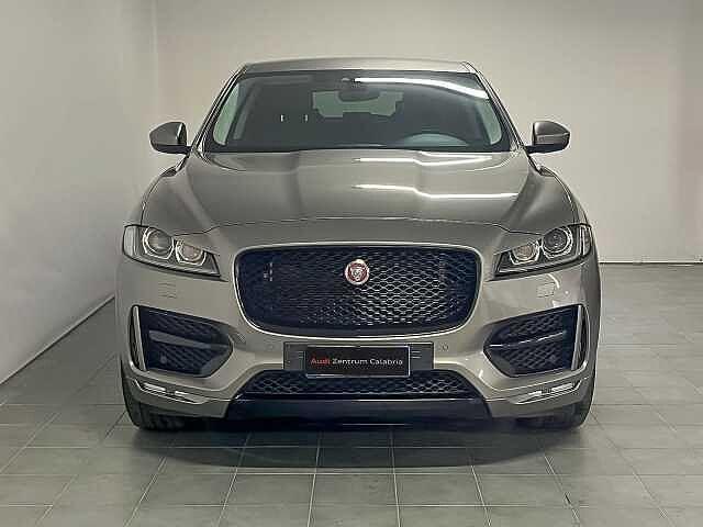 Jaguar F-PACE 2.0 D 180 CV aut. R-Sport