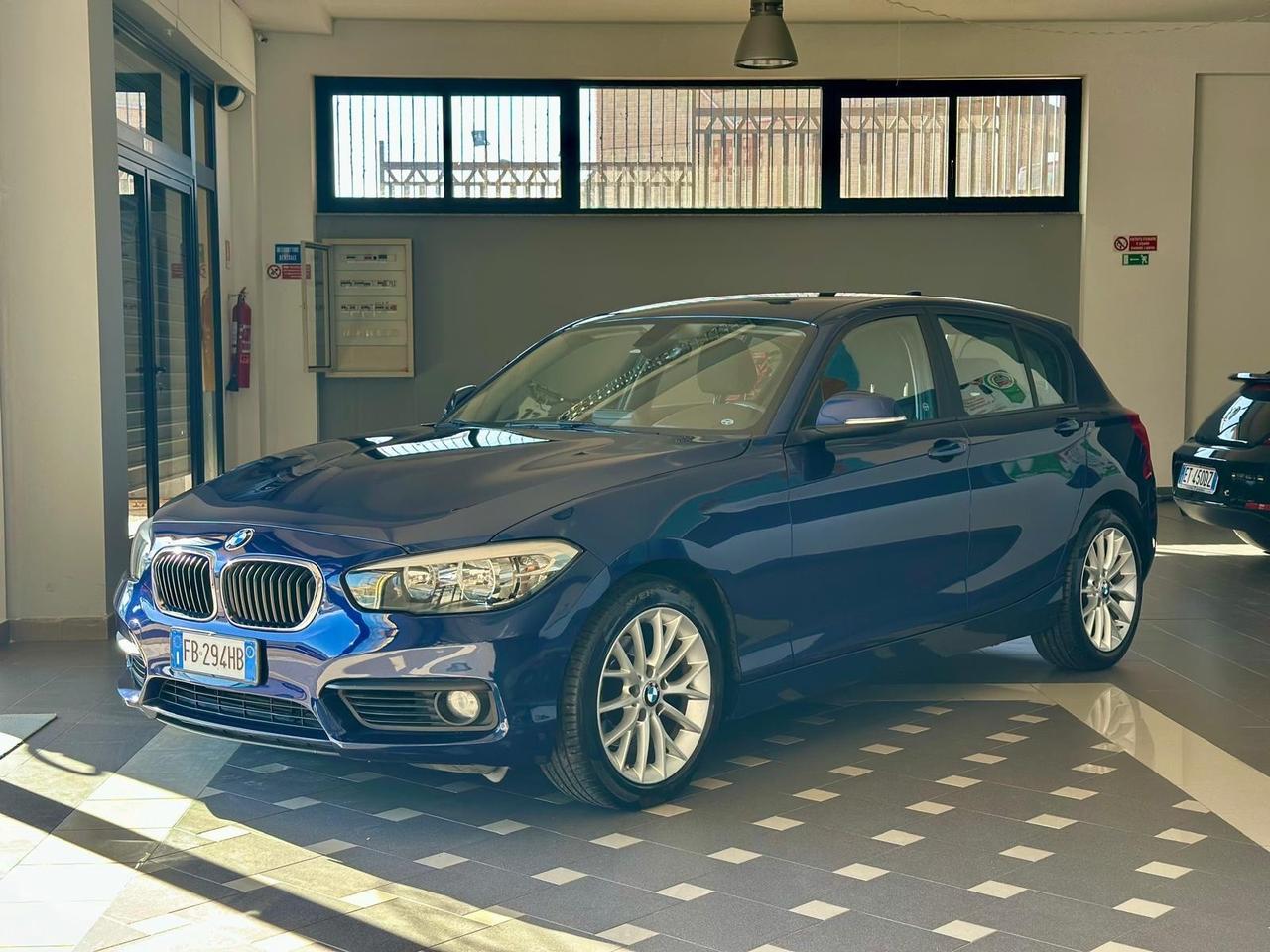 Bmw 120 120d 5p. Advantage