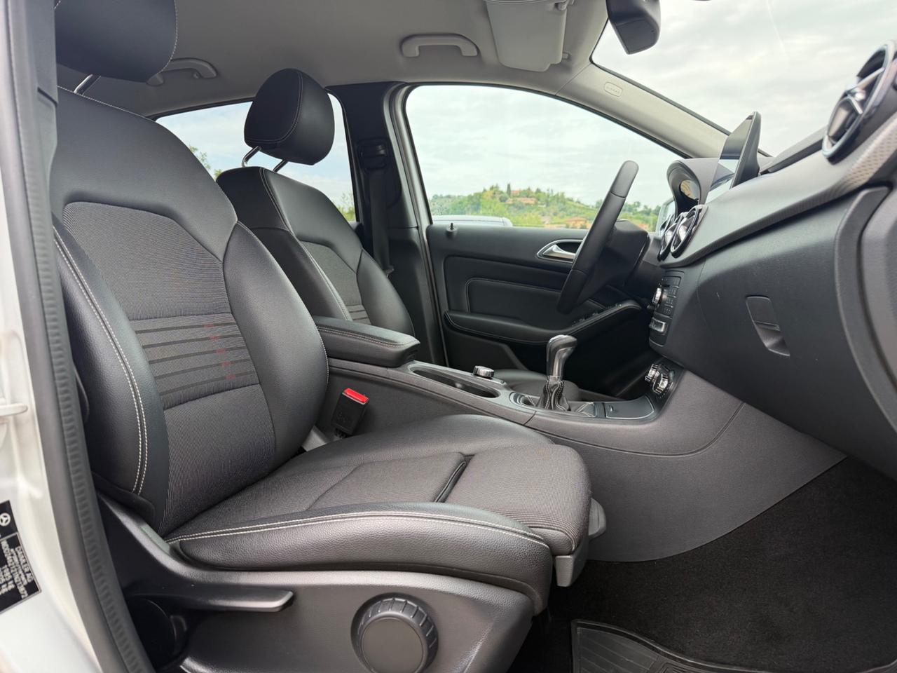 Mercedes-benz B 180 d Premium