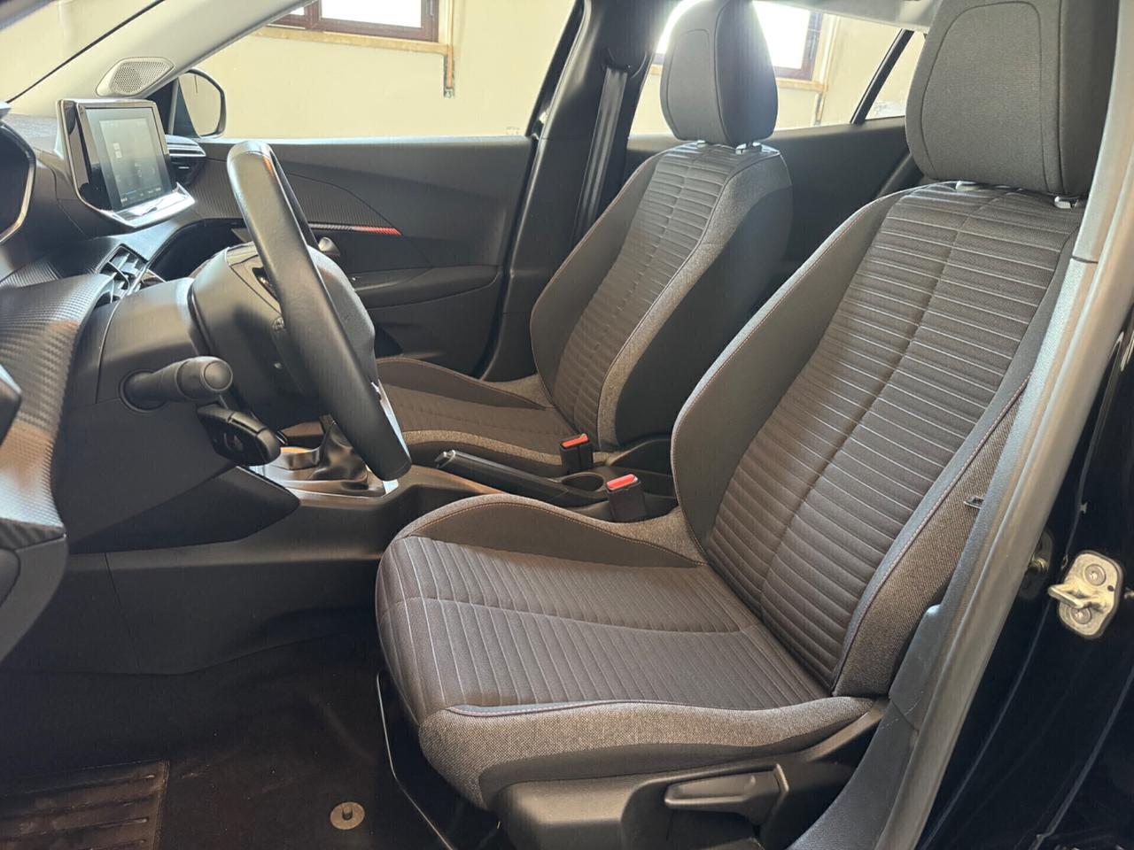 Peugeot 2008 PureTech 100 S&S Active