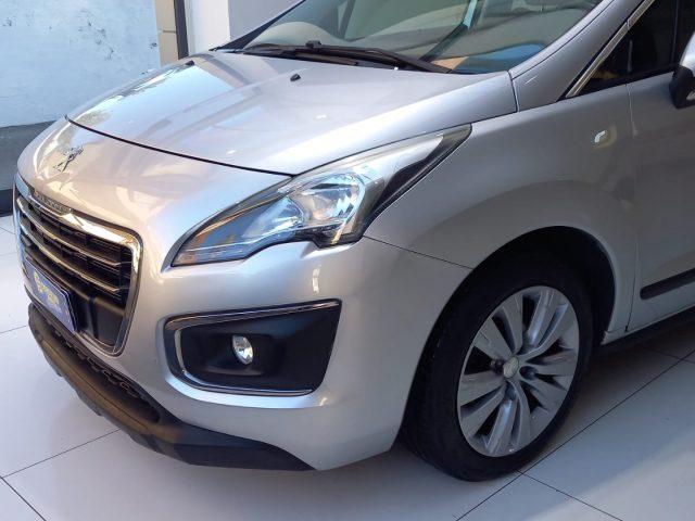 PEUGEOT 3008 1.6 HDi 115CV Allure