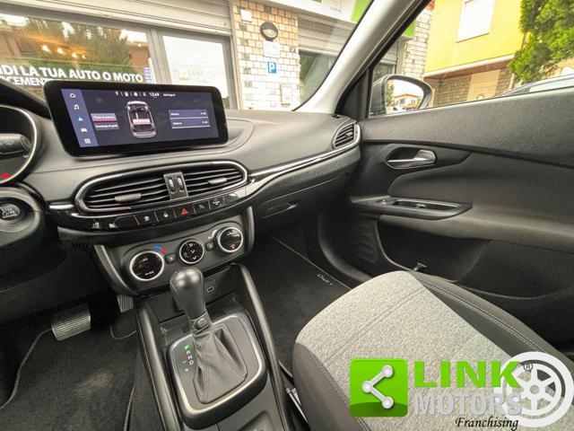 FIAT Tipo 1.5 Hybrid DCT 5 porte Cross