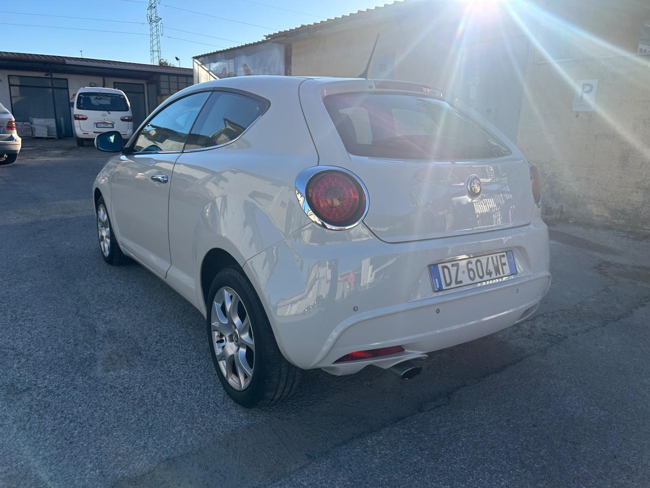 Alfa Romeo MiTo 1.3 JTDm 90 CV Distinctive Sport Pack