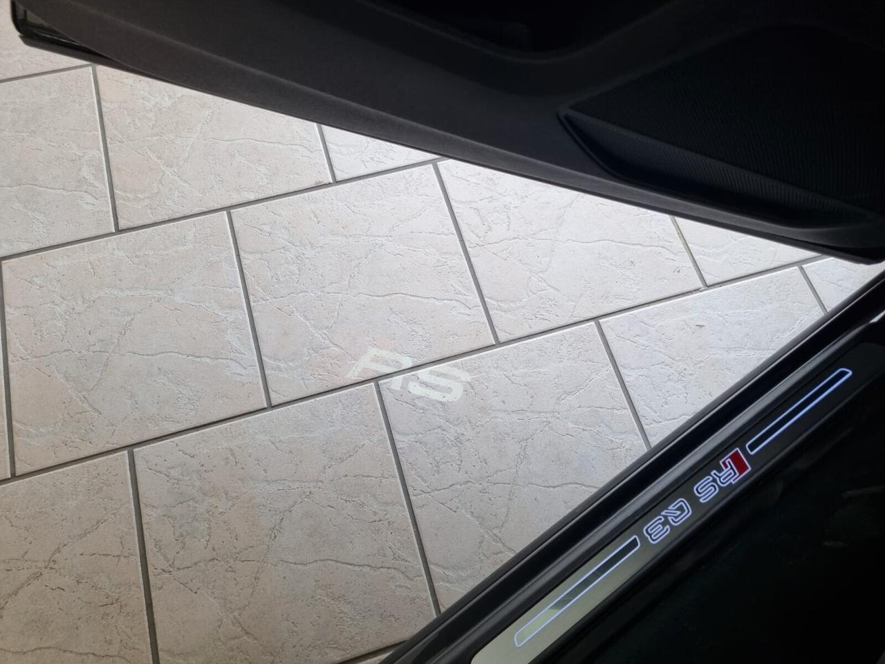 Audi Q3 RS Q3 SPB rsq3 S tronic