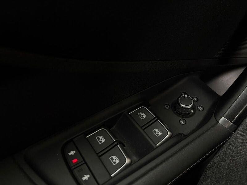 Audi Q2 SQ2 TFSI quattro S tronic