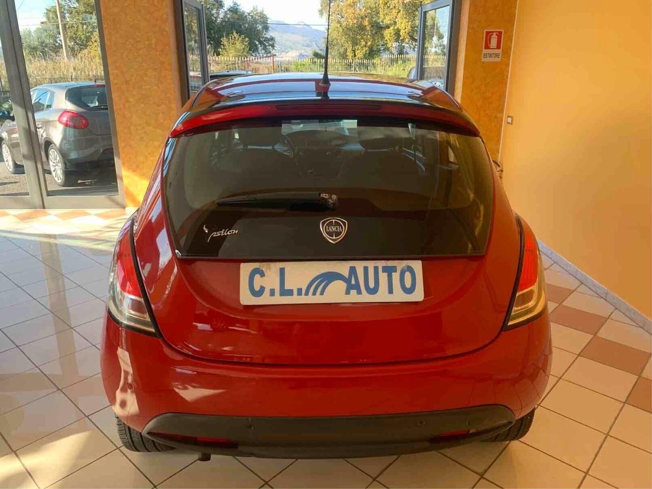 Lancia Ypsilon