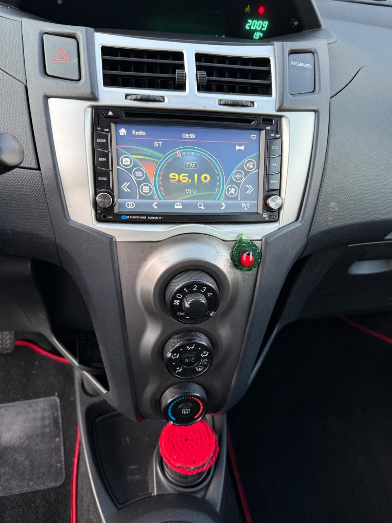Toyota Yaris 1.3 5 porte