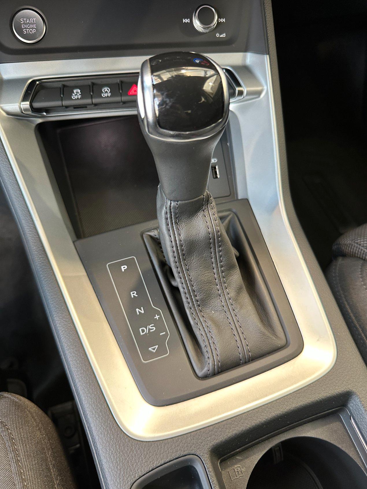 Audi Q3 40 2.0 tfsi S line quattro s-tronic-19"-Led Matrix-Tetto