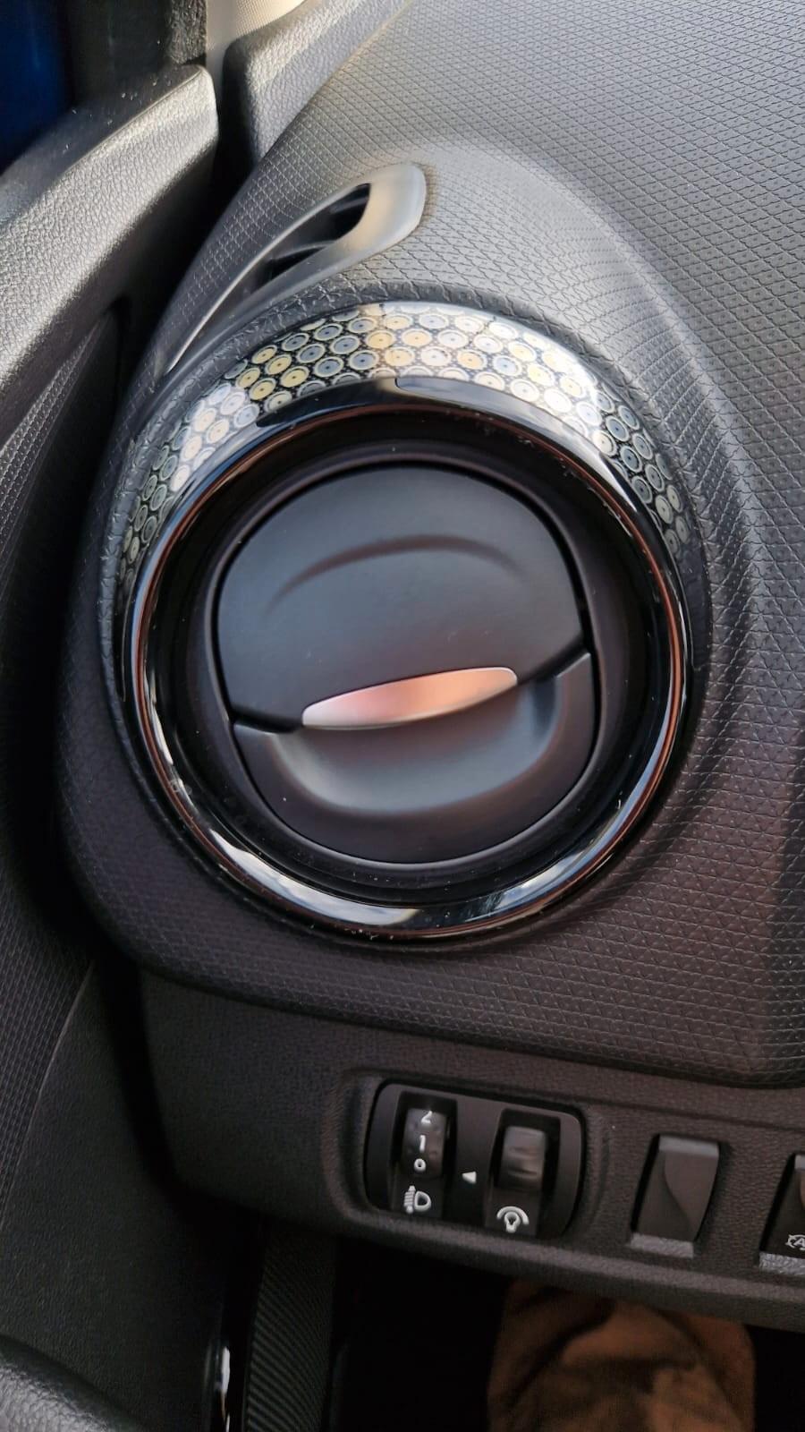 Renault Clio dCi 8V 90 CV EDC 5 porte Moschino Intens