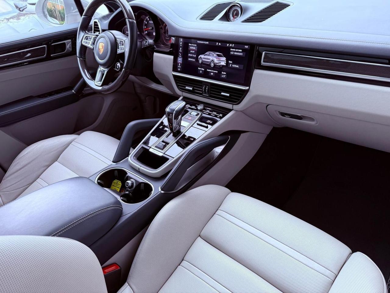 Porsche Cayenne Coupé 4.0 V8 Turbo