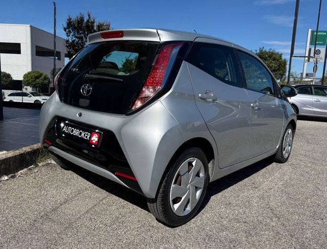 TOYOTA Aygo 1.0 VVT-i 69 CV 5 porte x-business