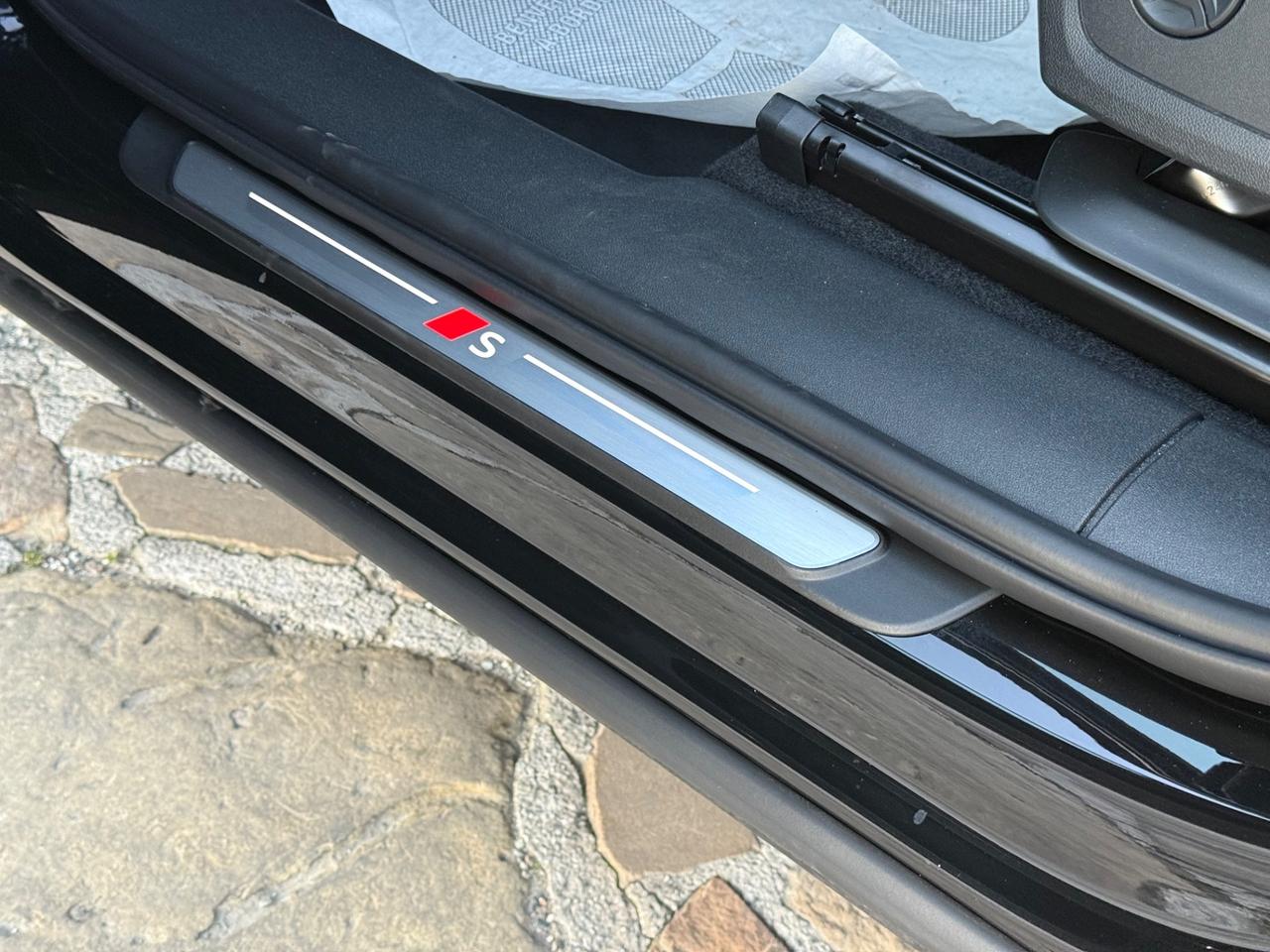 Audi Q3 35 TDI quattro S tronic line Head Up Display Led Pelle Tetto Apribile Navy Camera 360• Matrix