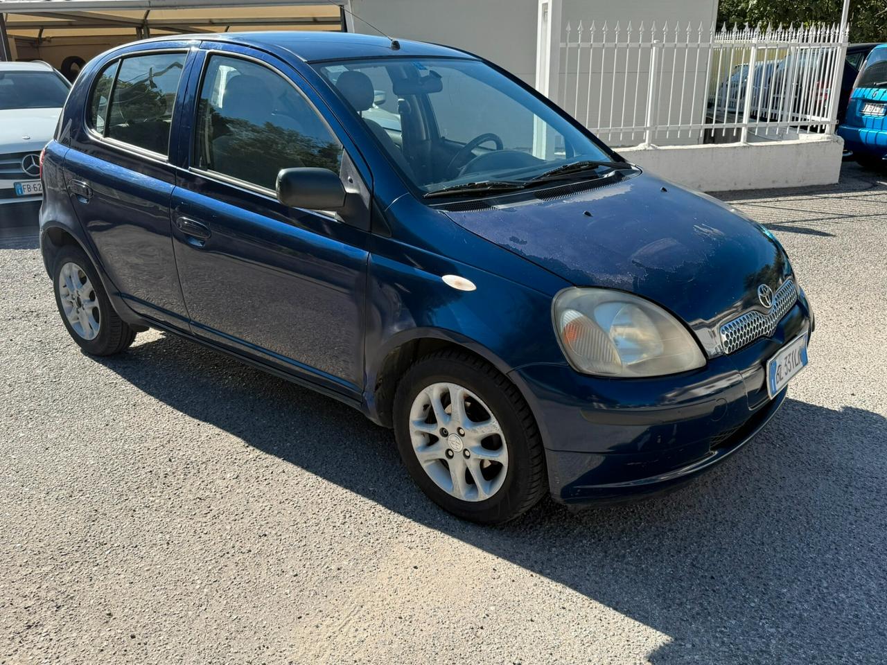 Toyota Yaris 1.0i 16V cat 5 porte Sol